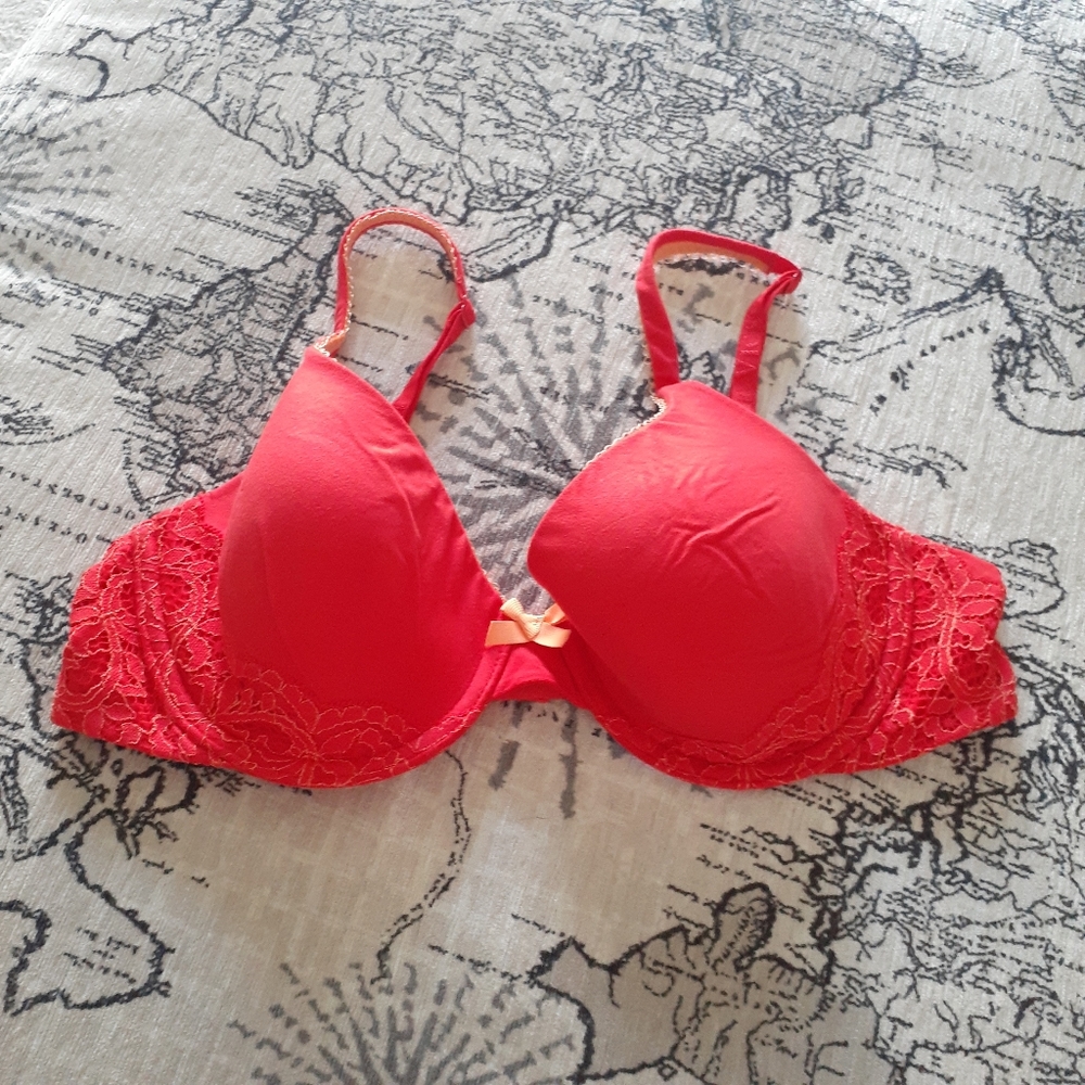 VS Bra 36B
